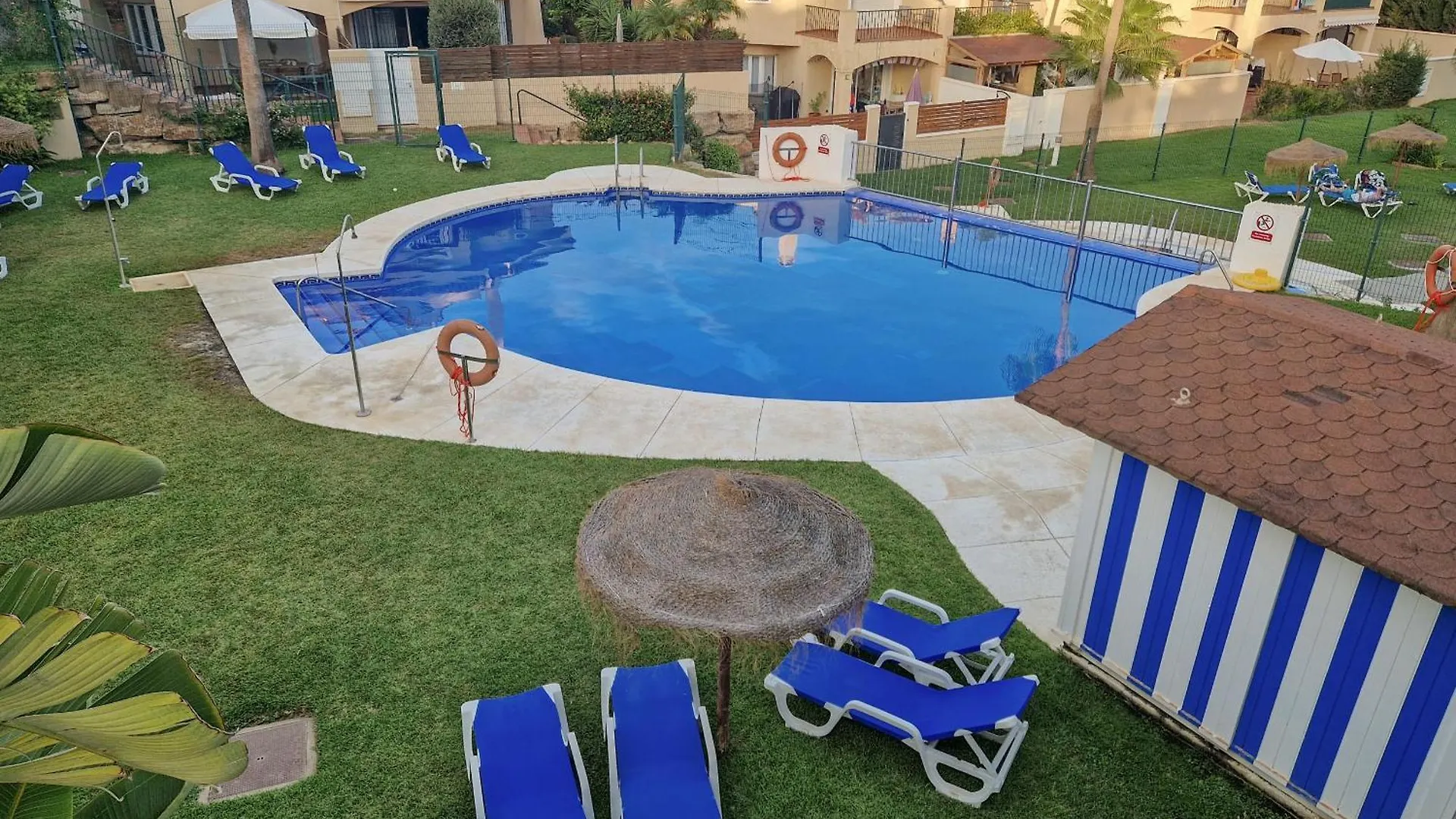 Las Lomas De Riviera Club - Beautiful Townhouse Sitio de Calahonda 0*,  Spain